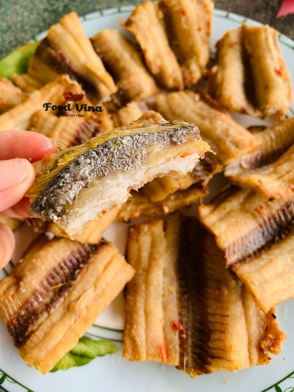 Cá hố 2 nắng chiên giòn
