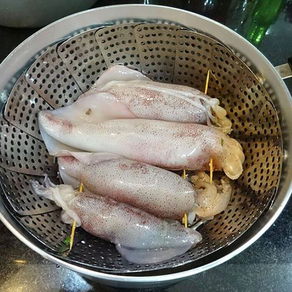 Mực ống mi nơ hấp gừng